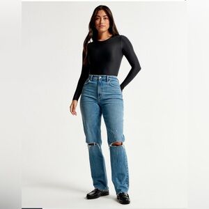 A&F 90s straight Jean